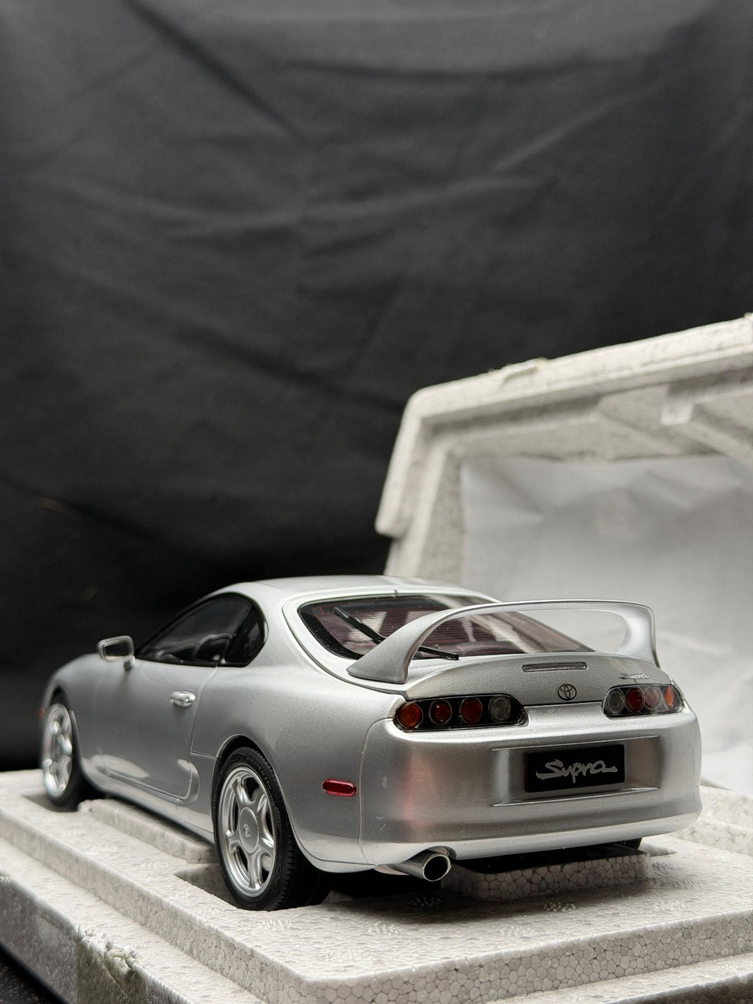 Toyota Supra A80 (Silver) [Whelart Collection] 1:18 scale