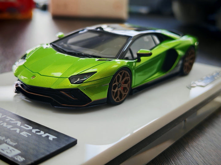 Lamborghini Aventador Ultimae (Giallo Verde Pearl)[Make Up AXELLWORKS]1:43 scale