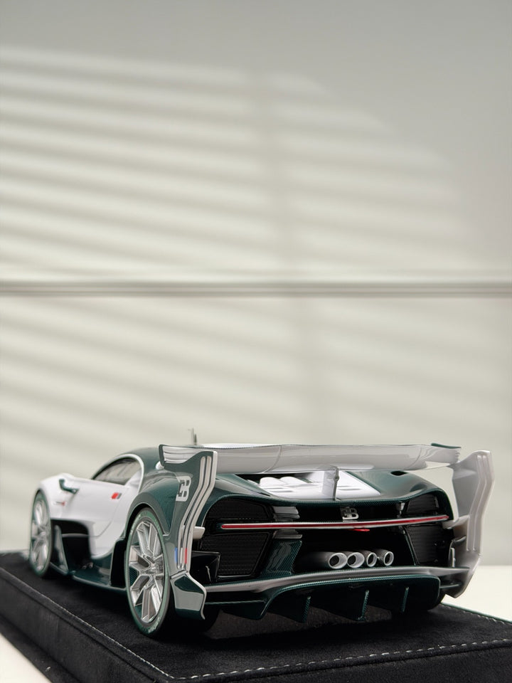 Bugatti Vision GT (White/ Dark Green Carbon) [Henson&Heaven] 1/18 scale