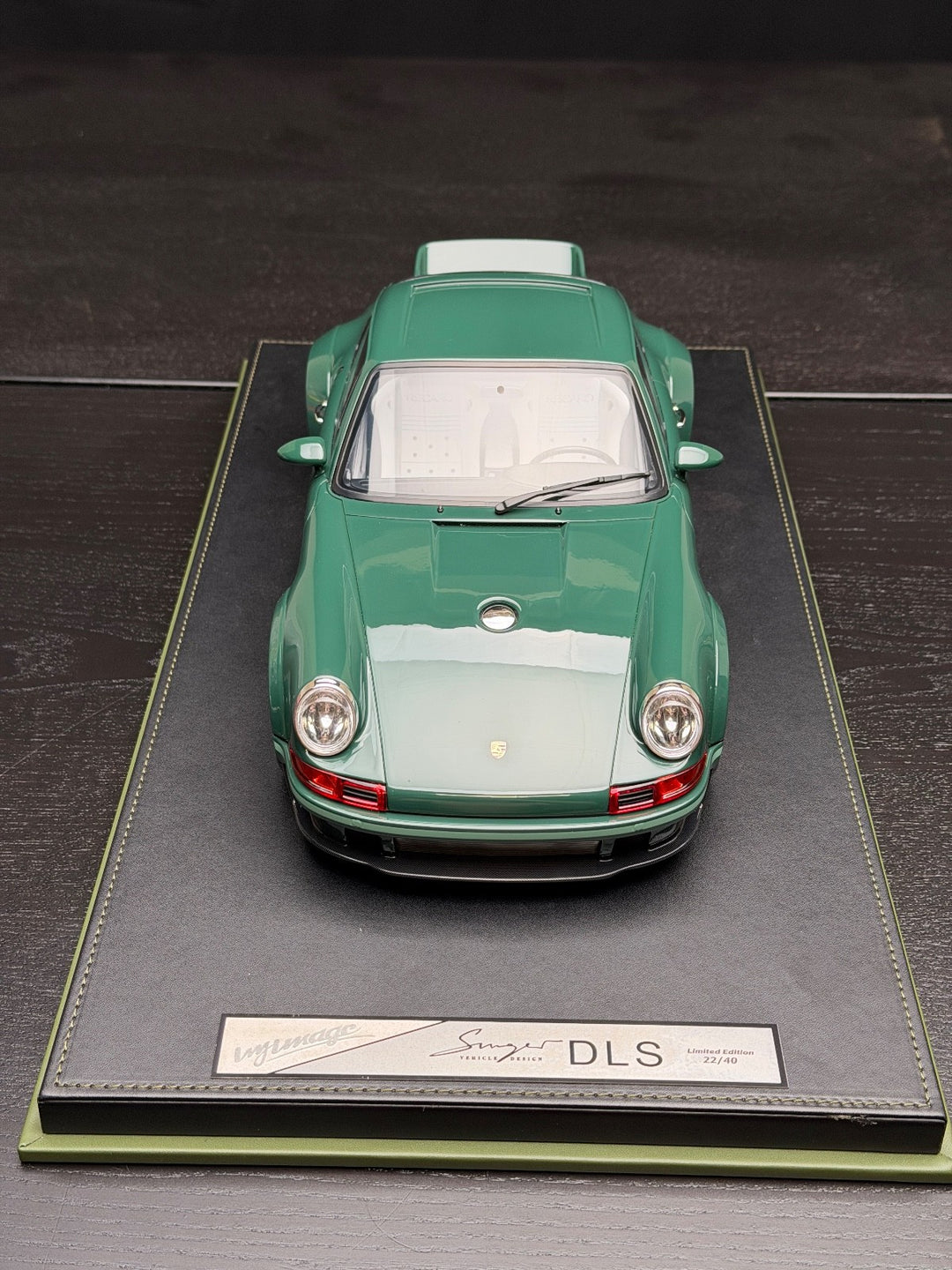Porsche 911 Singer DLS (Dark Green) [IVY Model] 1:12 scale