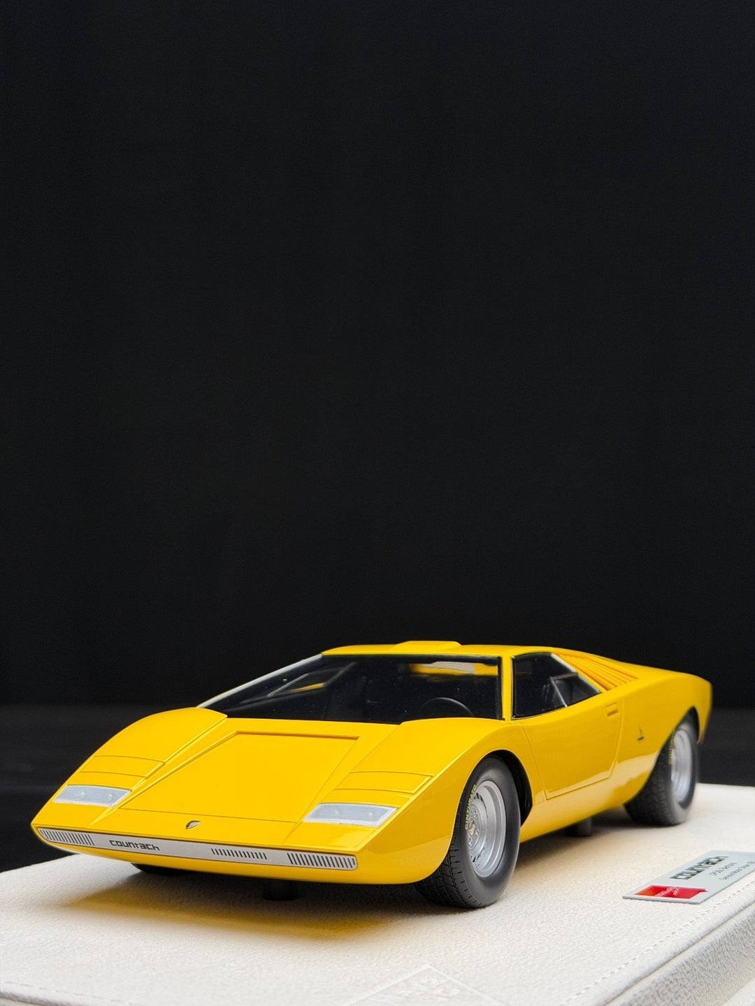Lamborghini Countach LP500 (Geneva Motor Show 1971) [MakeUp Eidolon] 1/18 scale