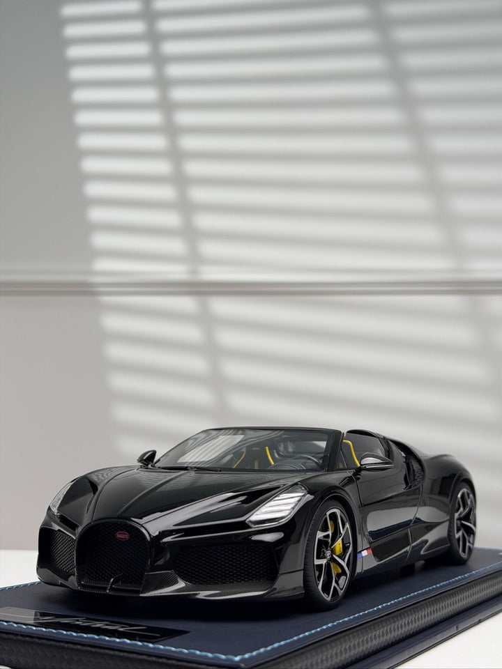 Bugatti Mistral (Black) [MR Collection] 1/18 scale