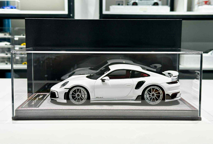 Porsche 911 Turbo S TechArt (Gloss White) [Davis & Giovanni] 1/18 scale