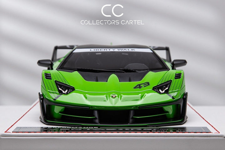 Lamborghini Aventador GT EVO LBWK (Green/Black) [Davis & Giovanni] 1/18 scale
