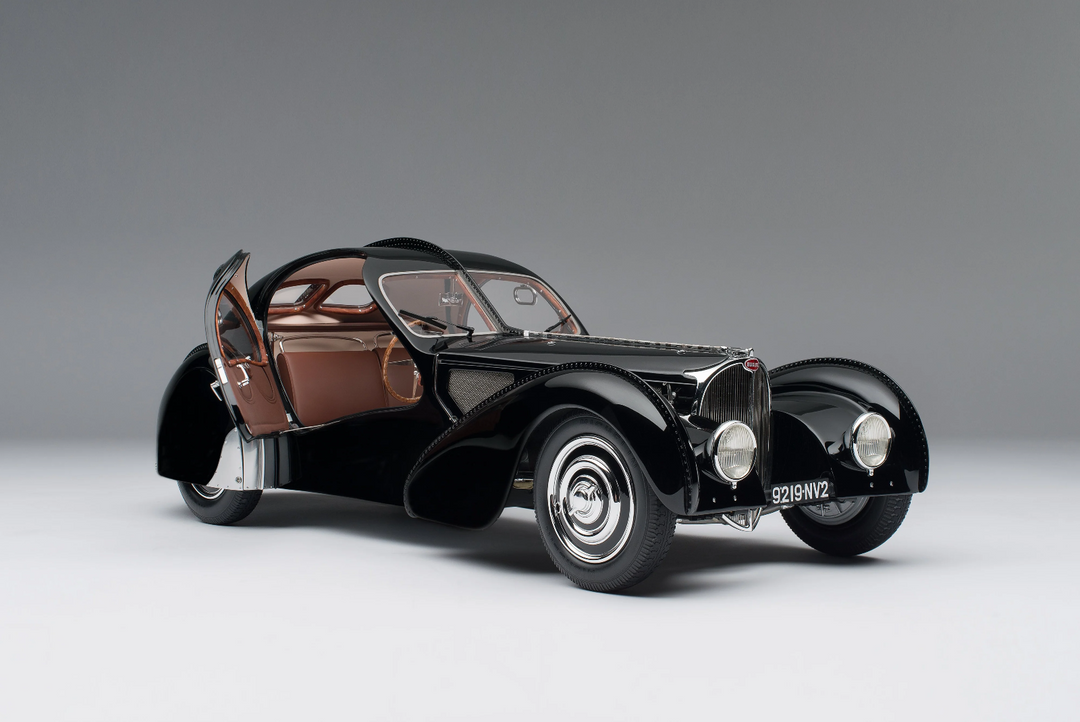 BUGATTI TYPE 57SC ATLANTIC ("LA VOITURE NOIRE") [Openable] By: Amalgam 1:8 scale