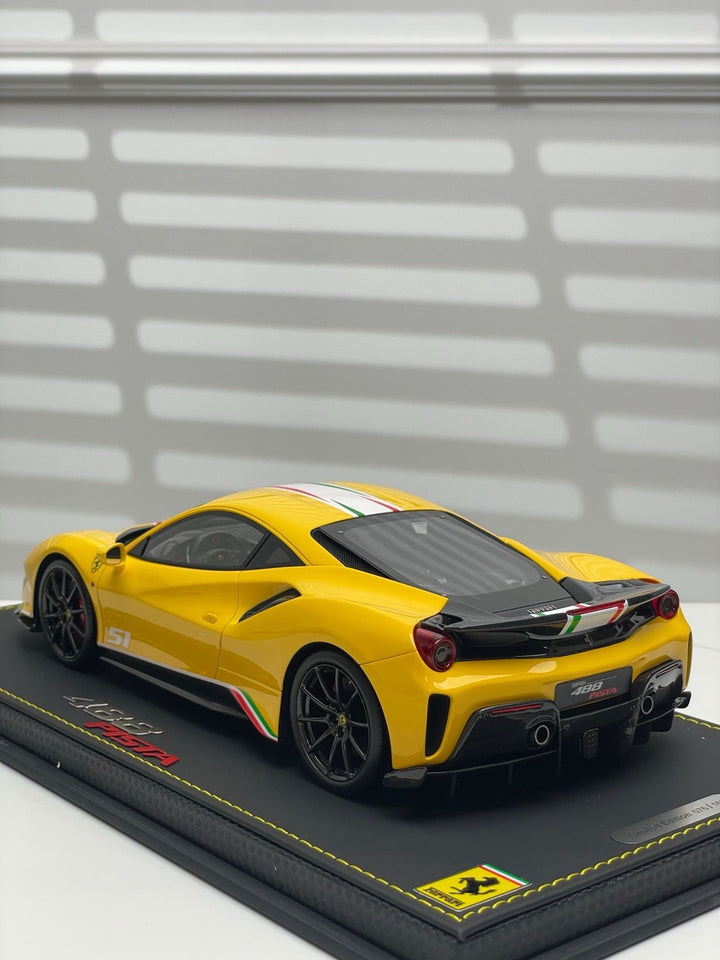 1/18 BBR Ferrari 488 Pista Piloti Giallo Modena Limited edition with case RARE