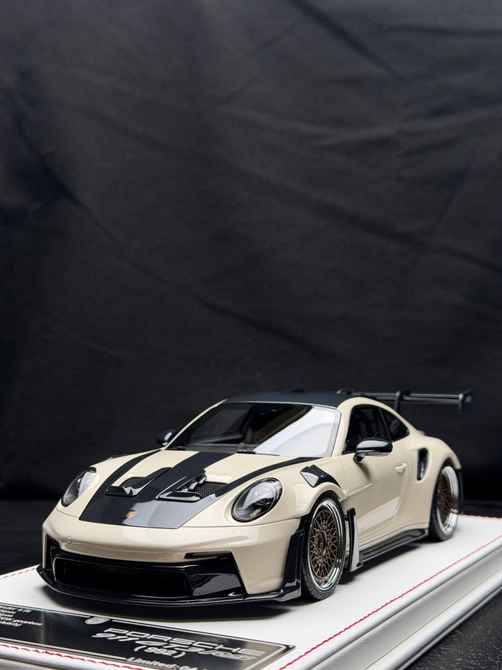 Porsche 911 GT3 RS (Beige) [Davis & Giovanni] 1:18 scale