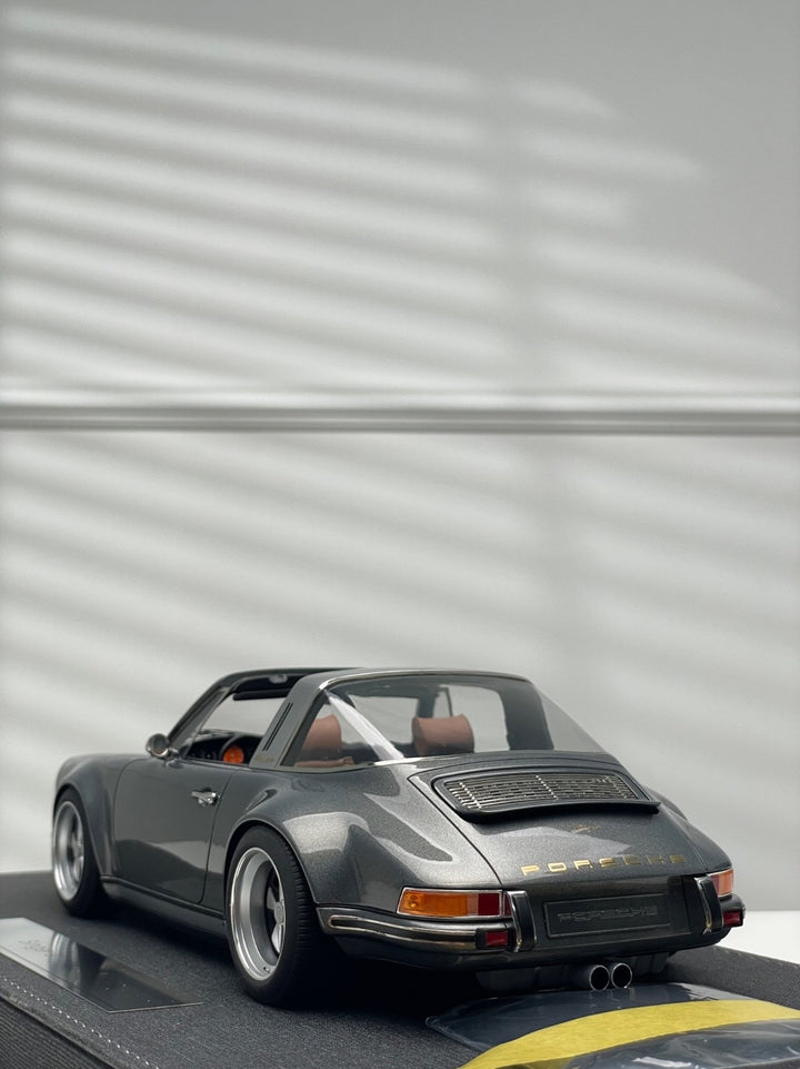 Porsche 911 Singer Targa (Gun Metallic) [Make Up IDEA] 1/18 scale