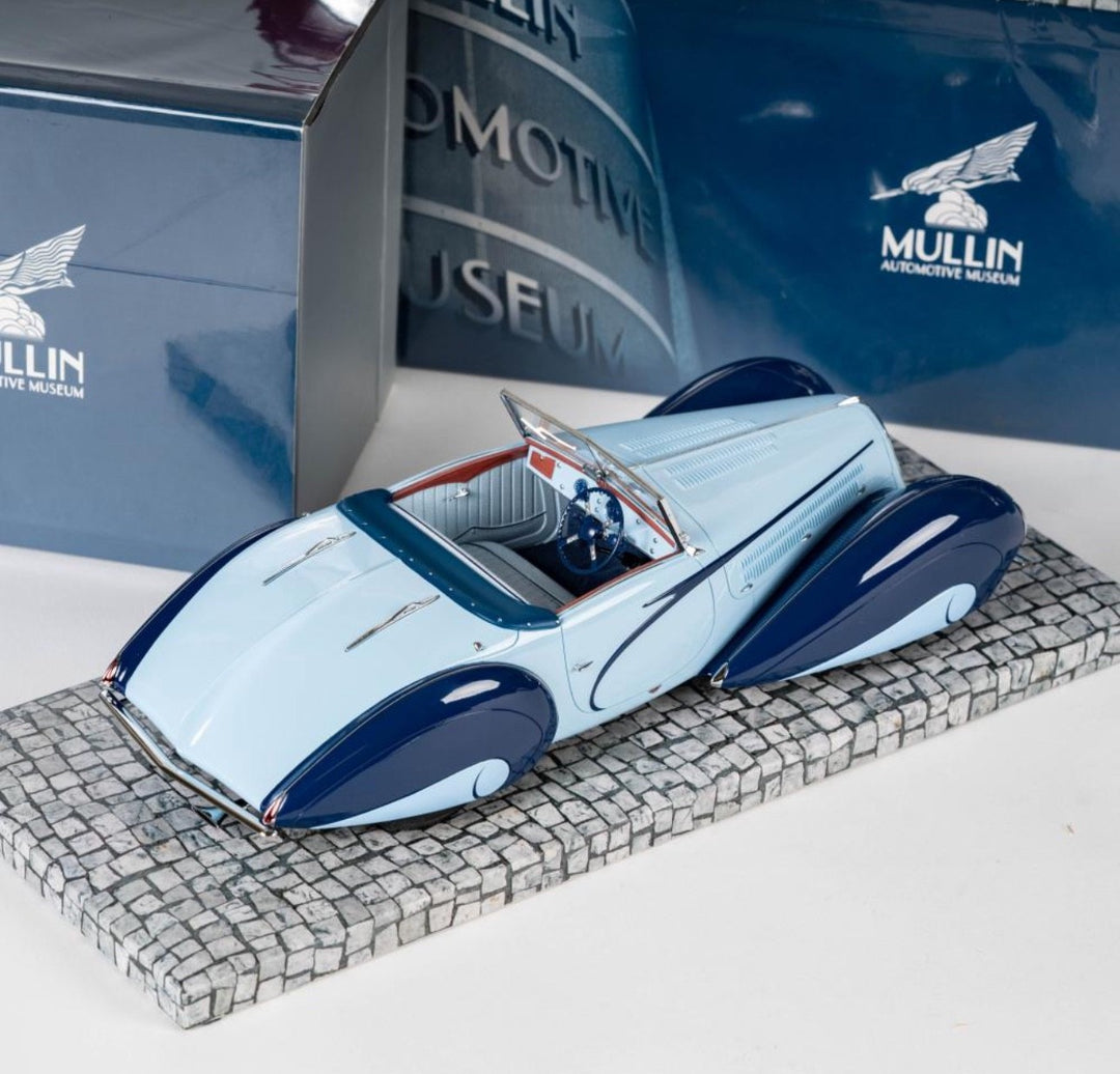 1937 Delahaye Type 135-M Cabriolet (Two-Tone Blue) [MINICHAMPS] 1:18 scale