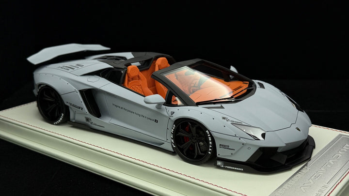 Lamborghini Aventador Roadster LBWK (Matte Gray) [Davis & Giovanni] 1:18 1 OF 1