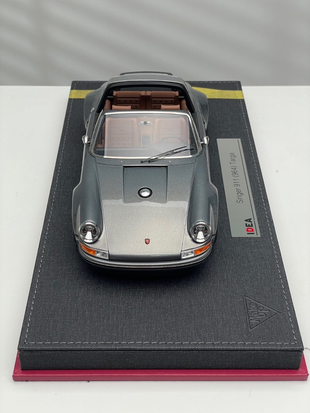 Porsche 911 Singer Targa (Gun Metallic) [Make Up IDEA] 1/18 scale