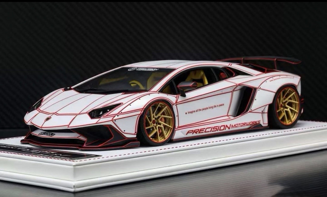 Lamborghini Aventador LP750-4 (White/red TRON) [Davis & Giovanni] 1/18 scale