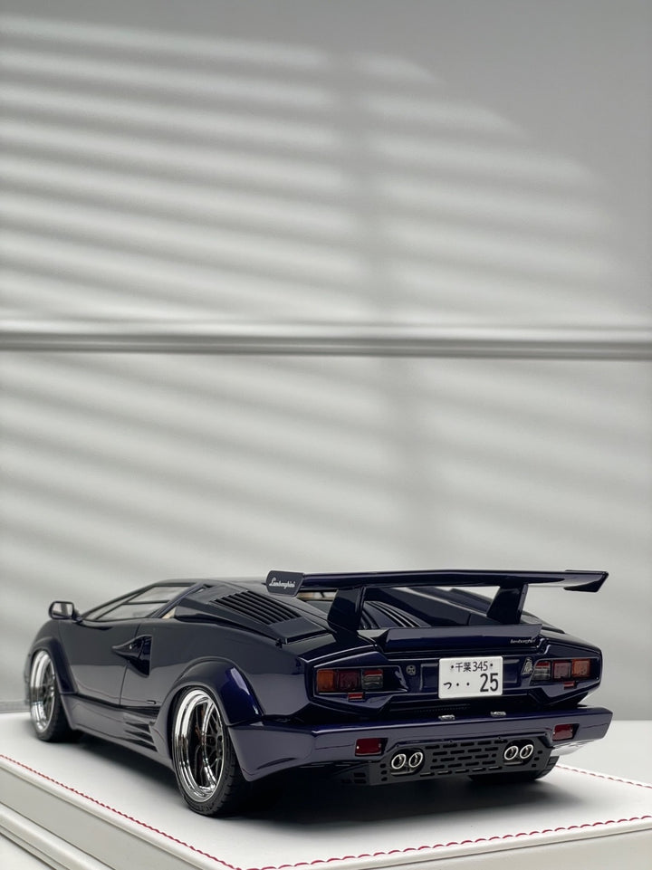 Lamborghini Countach 25th Anniversary (Purple) [Davis & Giovanni] 1/18 scale