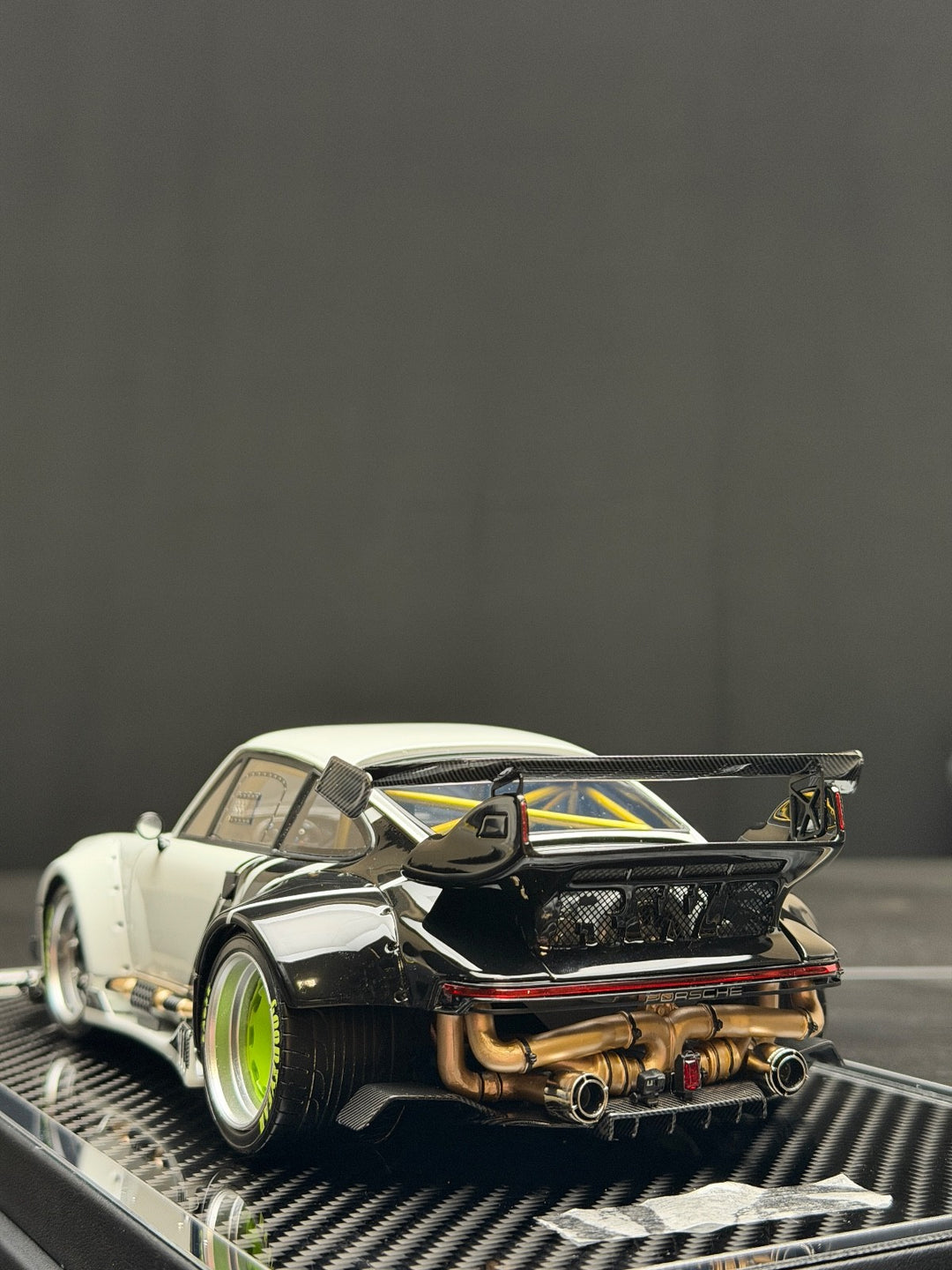 Porsche Carrera RWB 964 Modified Version (Gray) [MCM] 1/18 scale