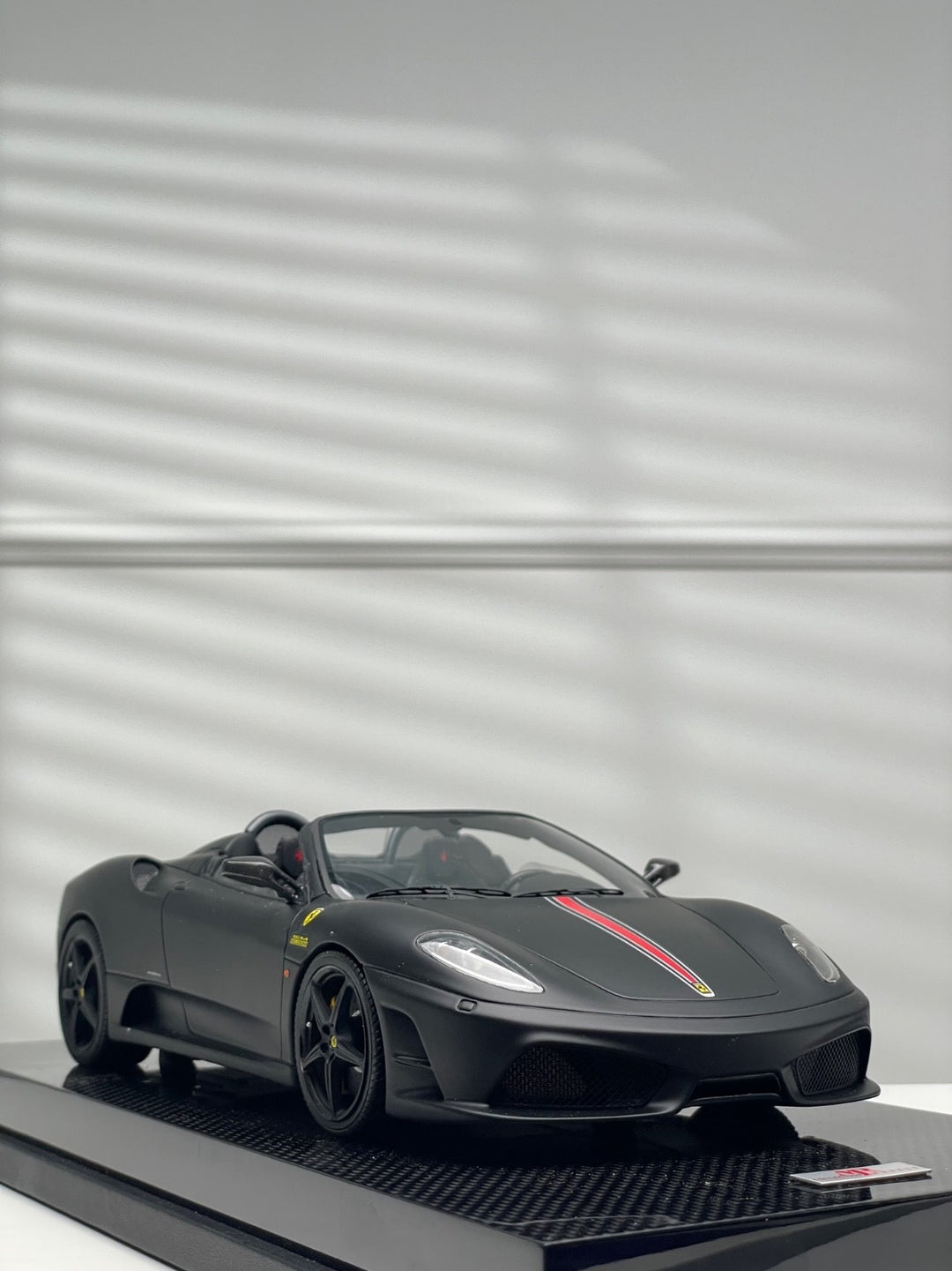 Ferrari 16M Scuderia Spider (Matte Black) [MR Collection] 1/18 scale