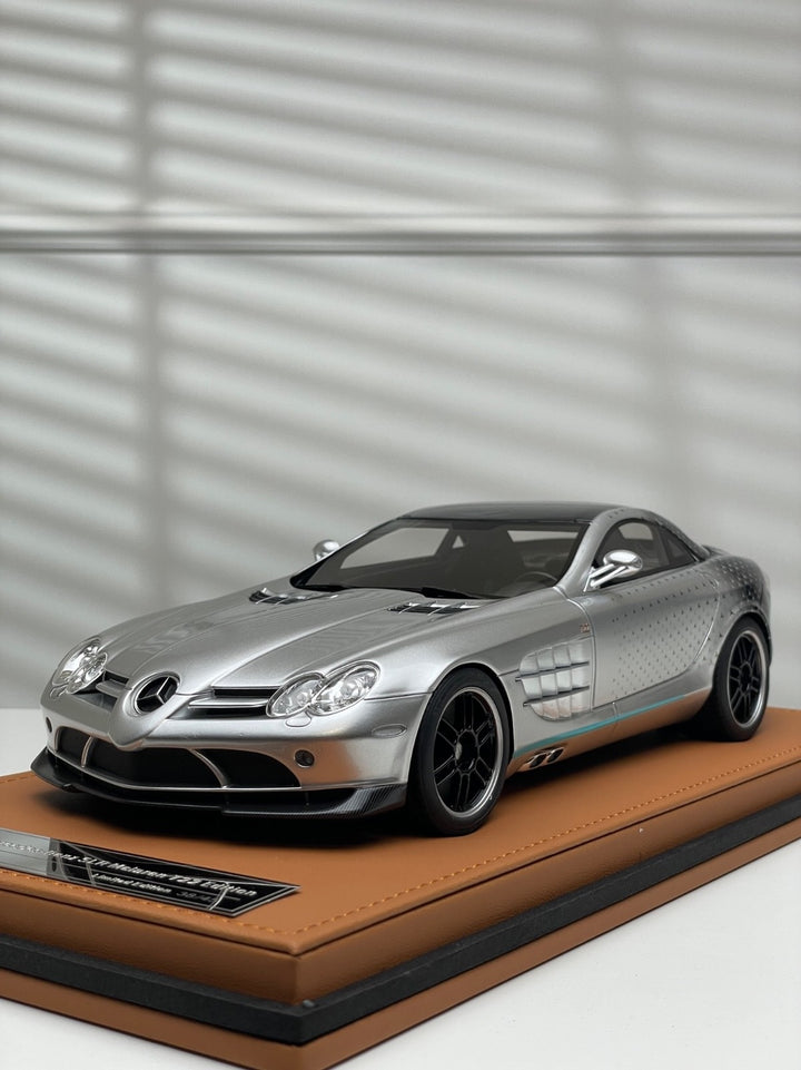 Mercedes-Benz SLR Mclaren 722 Edition(Silver/ Black)[Ivy Merit Model] 1/18 scale