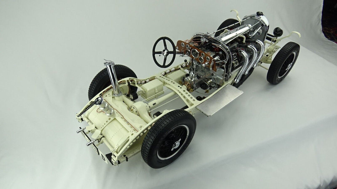Mercedes-Benz 720 SSKL Rolling Chasis (Museum Quality Masterpiece) 1:5 scale