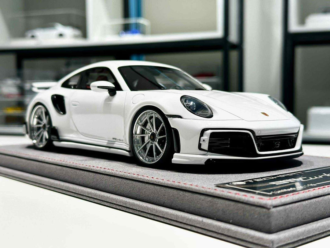 Porsche 911 Turbo S TechArt (Gloss White) [Davis & Giovanni] 1/18 scale