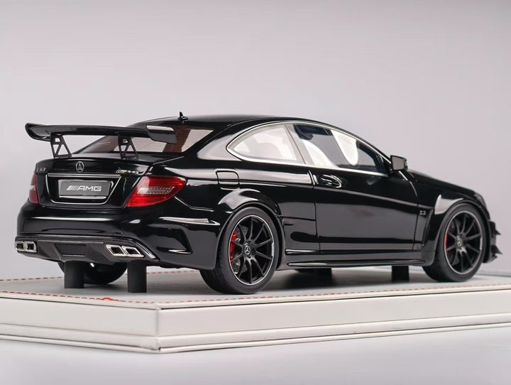 Mercedes-Benz AMG C63 Black Series (Black) [Vehicle Art] 1/18 scale