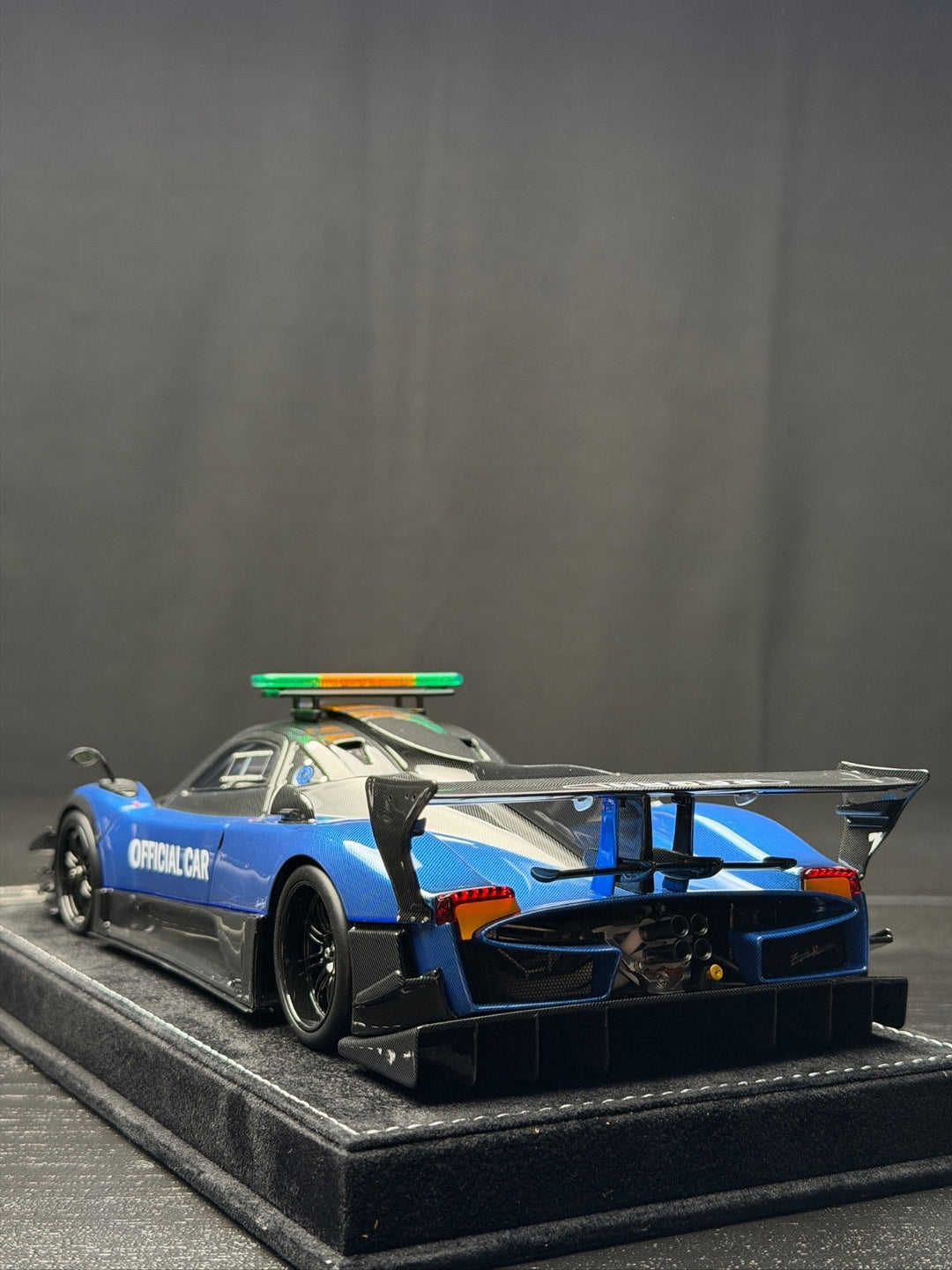 Pagani Zonda Revolution (Blue/ Carbon Pace Car) [Henson&Heaven] 1/18 scale
