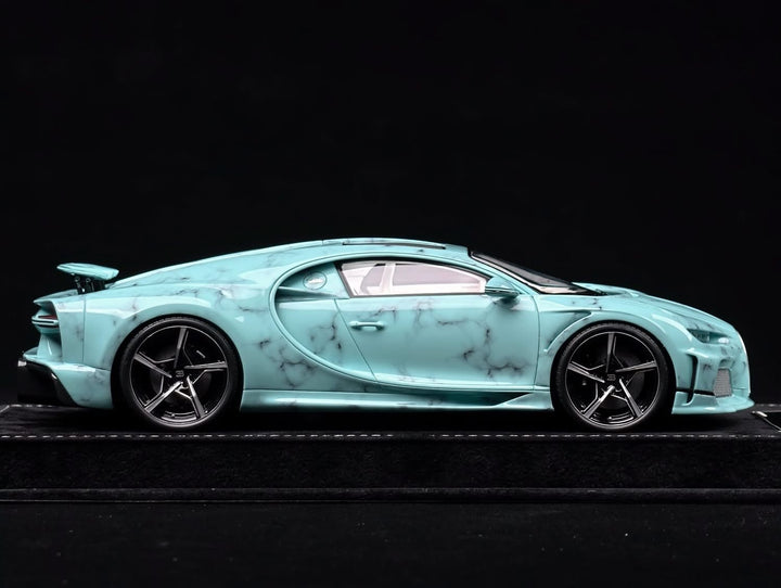 Bugatti Chiron Super Sport (Tiffany Griotte) [Henson&Heaven] 1/18 scale