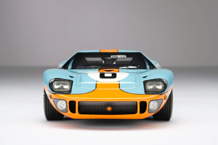 Ford GT40 (1969 Le Mans Winner) [Amalgam] 1:18 scale