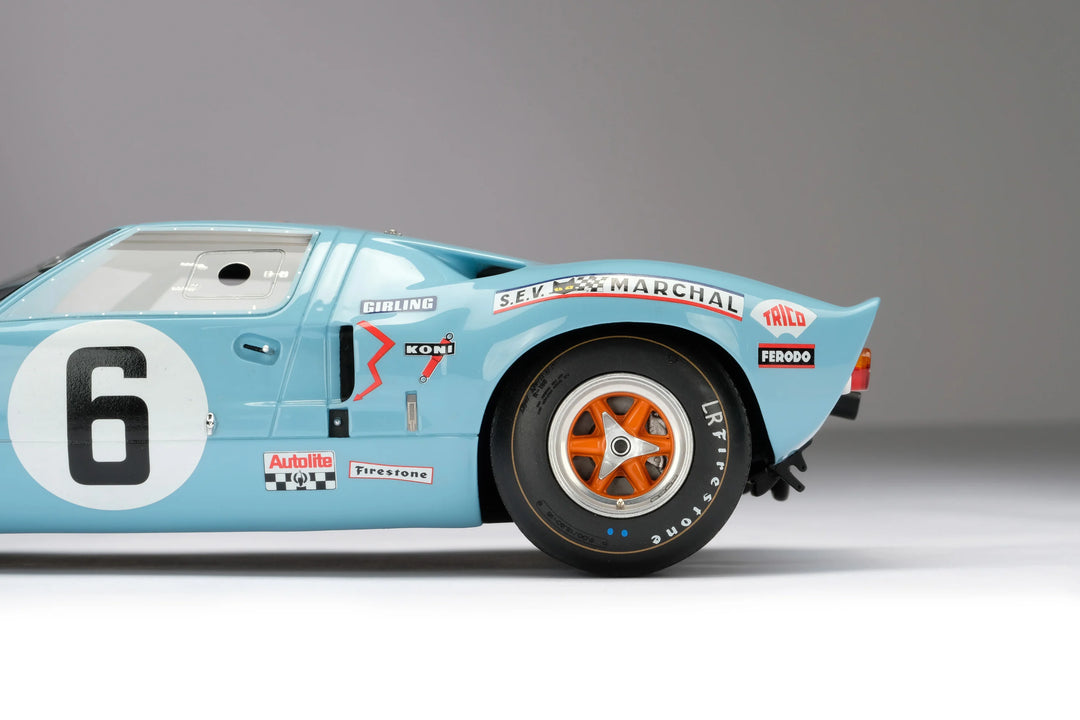 Ford GT40 (1969 Le Mans Winner) [Amalgam] 1:18 scale